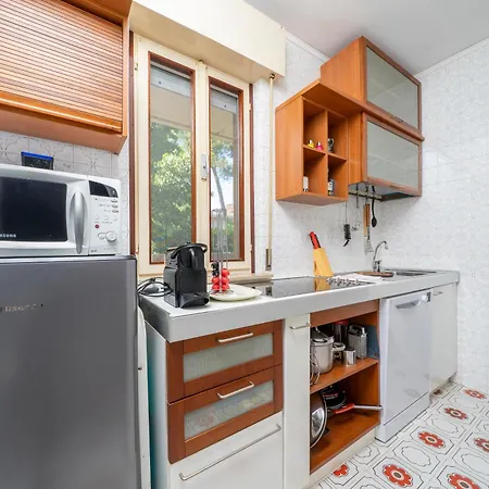 Guesthost - Sunny Haven In Pineta