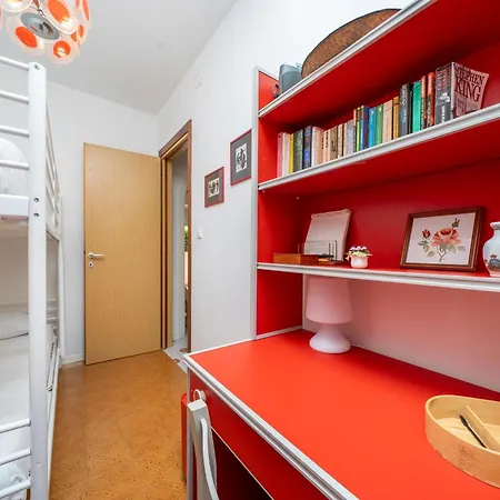 Guesthost - Sunny Haven In Pineta Daire Grado-Pineta