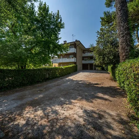 Daire Guesthost - Sunny Haven In Pineta Grado-Pineta